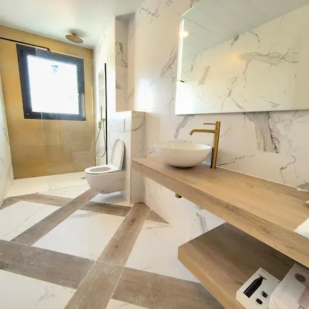 Casa 179 * مونغات